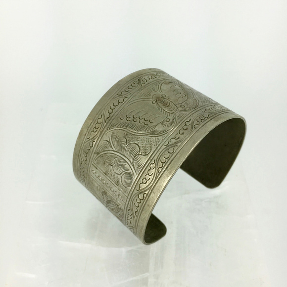 On hold for Christine 🌈 Vintage 70s Silver Tone Butterfly Bracelet - Picture 2 of 8